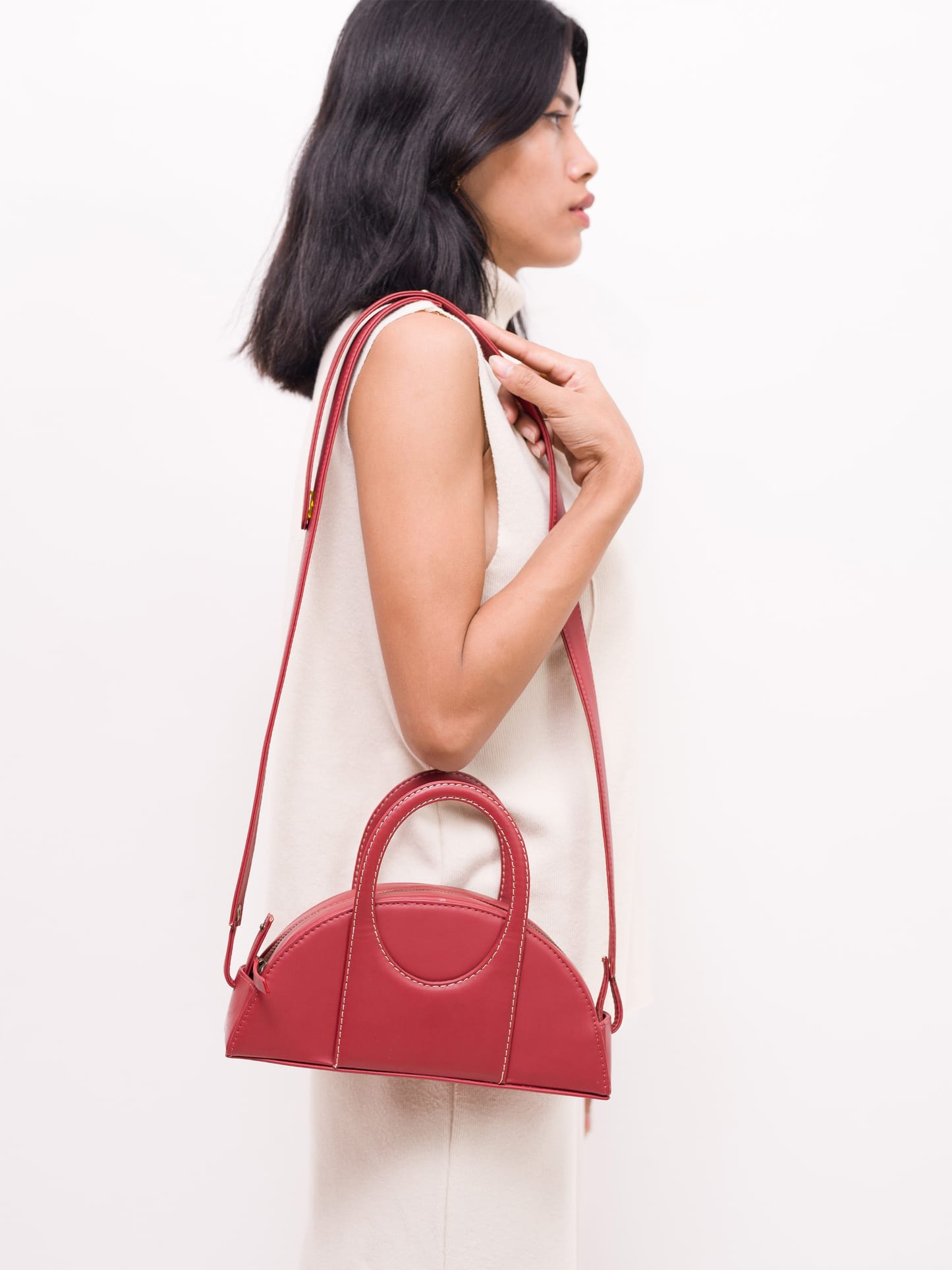Berry OOO Sling Bag