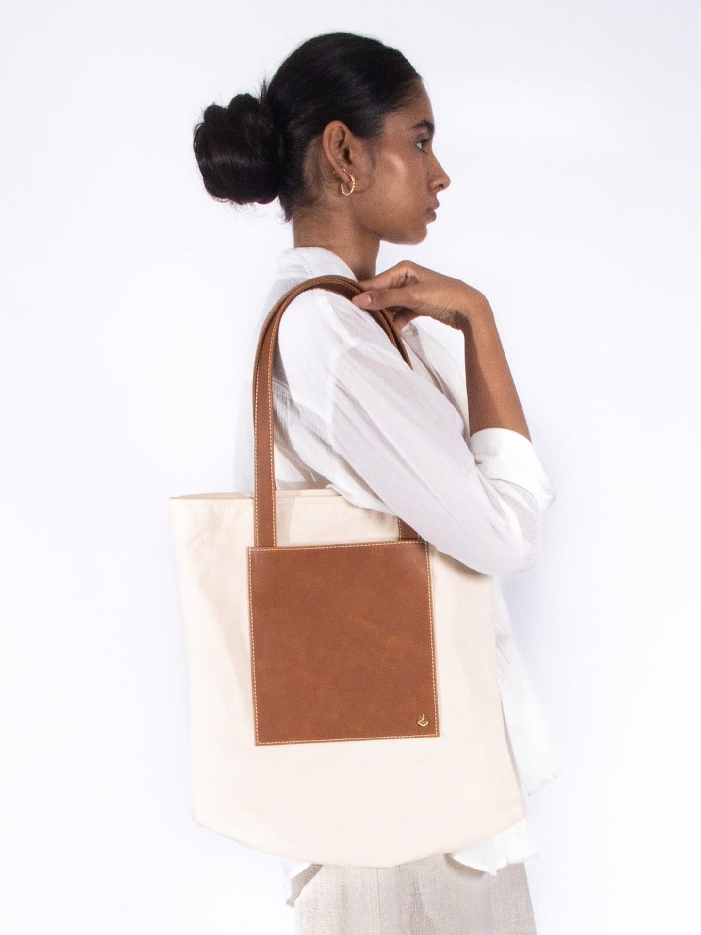 TT TOTE BAG