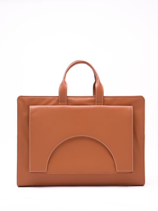 The Tann Arc Messenger Bag